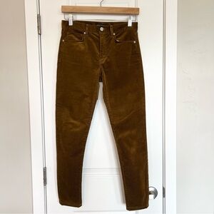 Banana Republic Women’s golden brown corduroy pants Size 27 Quiet luxury Skinny